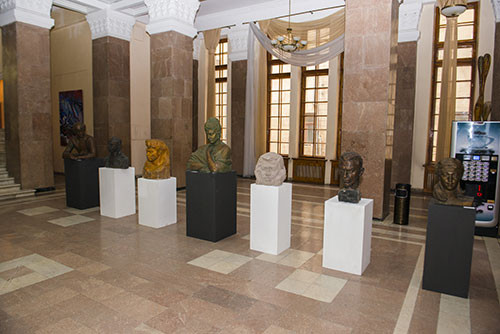 Выставка «Наследие: богатство Республики, исторические страницы страны в произведениях графики и скульптуры», накануне Всемирного форума по межкультурному диалогу и IV исламских игр солидарности