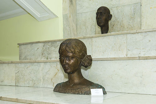 Выставка «Наследие: богатство Республики, исторические страницы страны в произведениях графики и скульптуры», накануне Всемирного форума по межкультурному диалогу и IV исламских игр солидарности