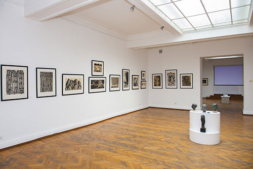 Выставка «Наследие: богатство Республики, исторические страницы страны в произведениях графики и скульптуры», накануне Всемирного форума по межкультурному диалогу и IV исламских игр солидарности