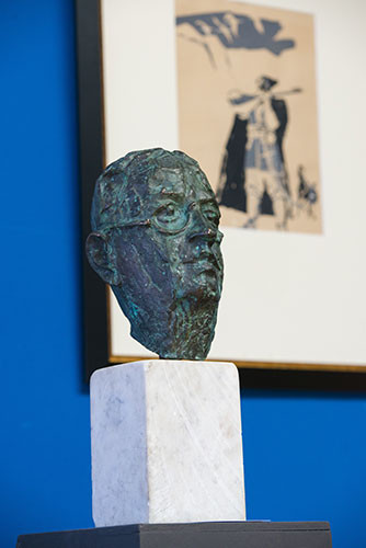 Выставка «Наследие: богатство Республики, исторические страницы страны в произведениях графики и скульптуры», накануне Всемирного форума по межкультурному диалогу и IV исламских игр солидарности