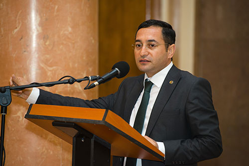 Выставка «Наследие: богатство Республики, исторические страницы страны в произведениях графики и скульптуры», накануне Всемирного форума по межкультурному диалогу и IV исламских игр солидарности