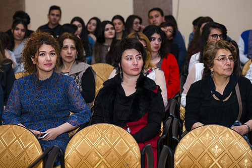 Выставка «Наследие: богатство Республики, исторические страницы страны в произведениях графики и скульптуры», накануне Всемирного форума по межкультурному диалогу и IV исламских игр солидарности