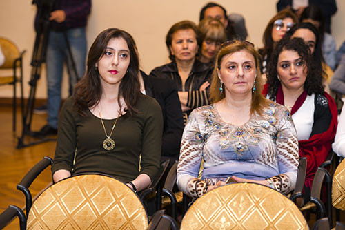 Выставка «Наследие: богатство Республики, исторические страницы страны в произведениях графики и скульптуры», накануне Всемирного форума по межкультурному диалогу и IV исламских игр солидарности