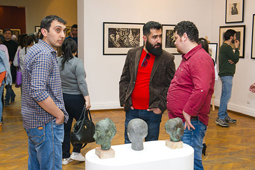 Выставка «Наследие: богатство Республики, исторические страницы страны в произведениях графики и скульптуры», накануне Всемирного форума по межкультурному диалогу и IV исламских игр солидарности