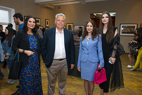 Выставка «Наследие: богатство Республики, исторические страницы страны в произведениях графики и скульптуры», накануне Всемирного форума по межкультурному диалогу и IV исламских игр солидарности